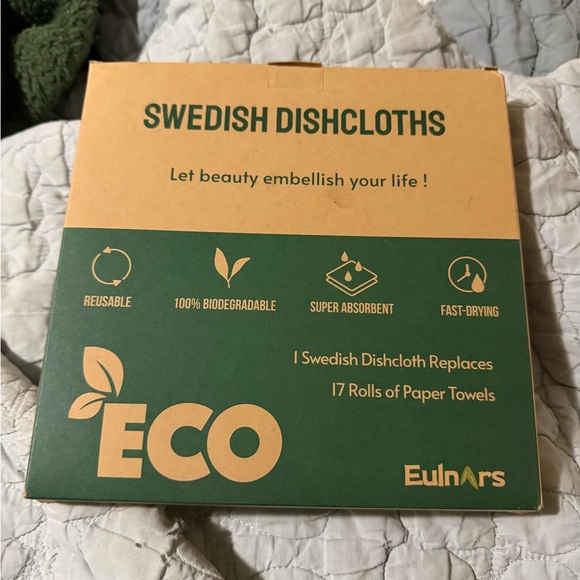 Other - Eulnars Swedish Dishcloths - Eco-Friendly Green and Tan 8 pack new (flaw)